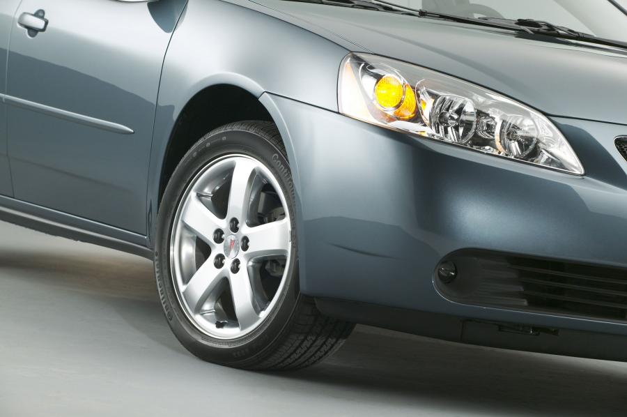  Pontiac G6 2005 года  (фото 29 из 38)